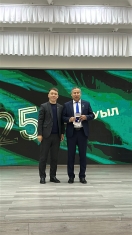 Ректор Костанайского инженерно- экономического университета им. М.Дулатова Исмаилов Арман Оразалиевич награжден юбилейной медалью к 25-летию партии “Ауыл”.